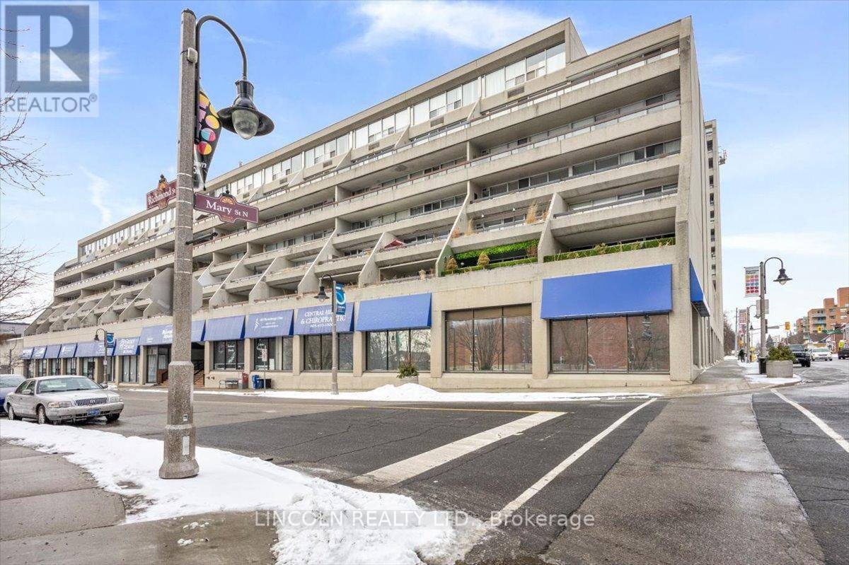 Oshawa (o'neill), ON L1G7C7,50 Richmond ST East #113