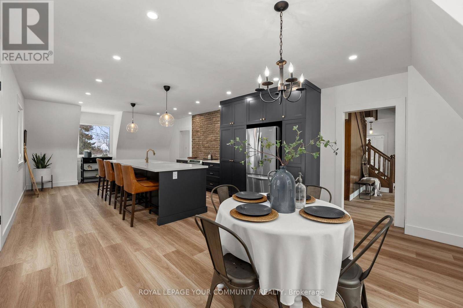Pickering, ON L0B1A0,4890 LAKE RIDGE ROAD N
