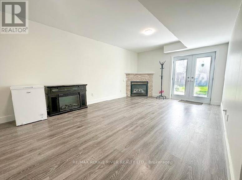 Clarington (courtice), ON L1E2S1,2475 Prestonvale RD #B