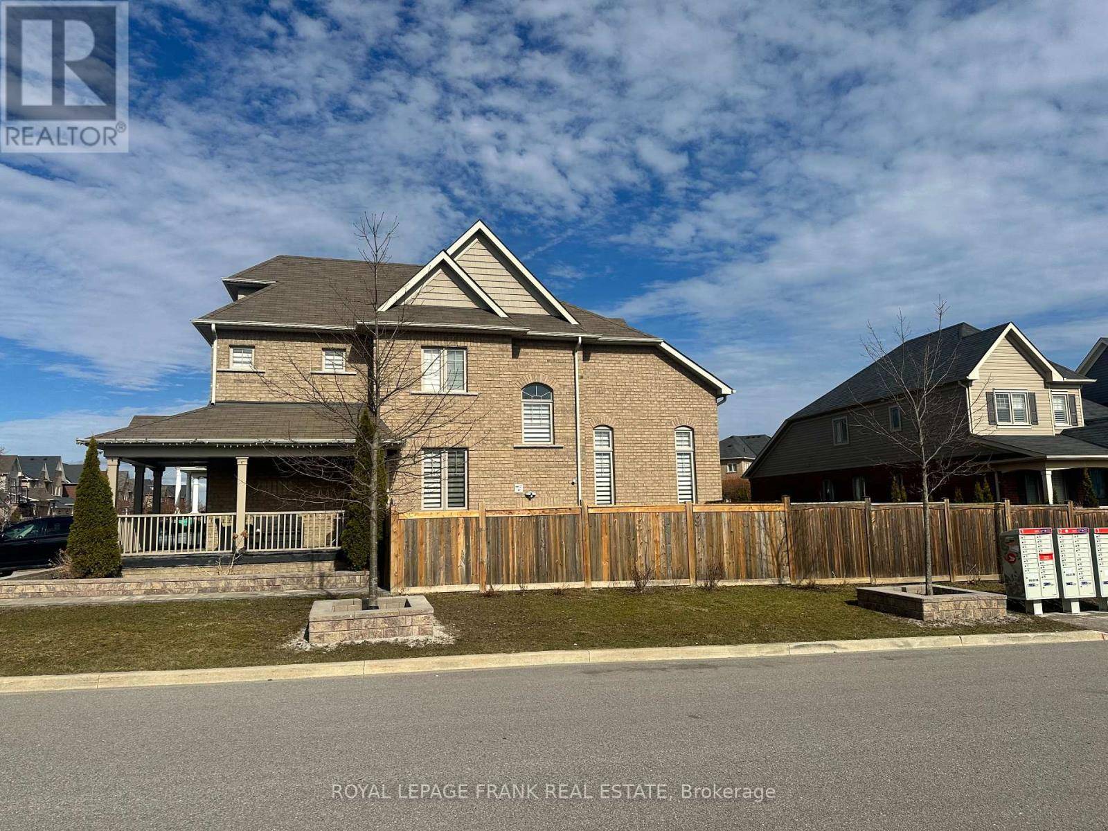 Clarington (bowmanville), ON L1C3K7,130 SUMERSFORD DRIVE