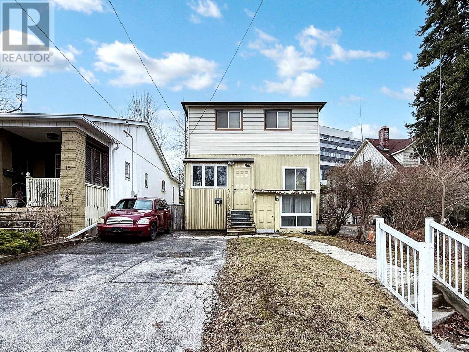 Toronto (birchcliffe-cliffside), ON M1N1Z9,13 EAST ROAD