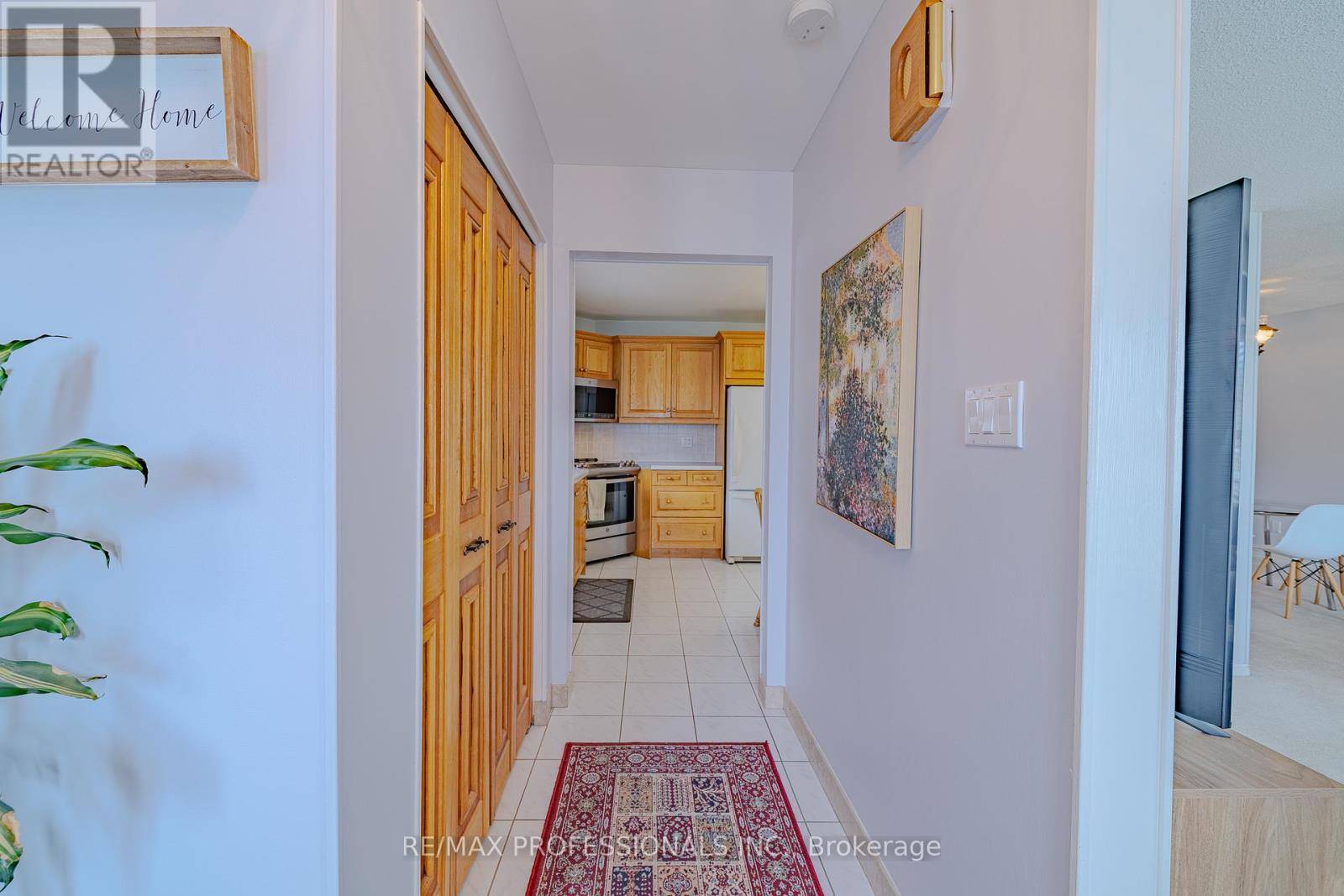 Toronto (morningside), ON M1E4H6,184 OAKMEADOW BOULEVARD