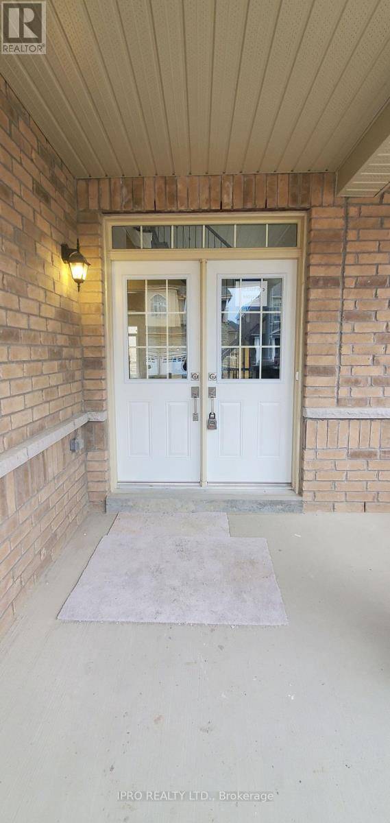 Whitby (rolling Acres), ON L1R0N9,10 NORTHERN BREEZE CRESCENT