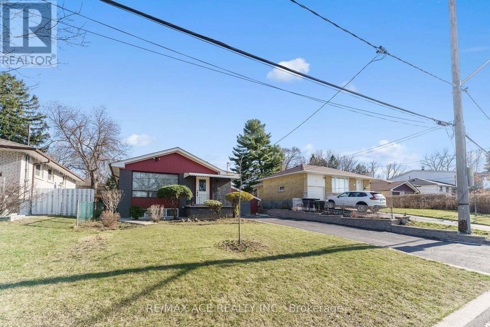Toronto (cliffcrest), ON M1M1X6,23 MACDUFF CRESCENT