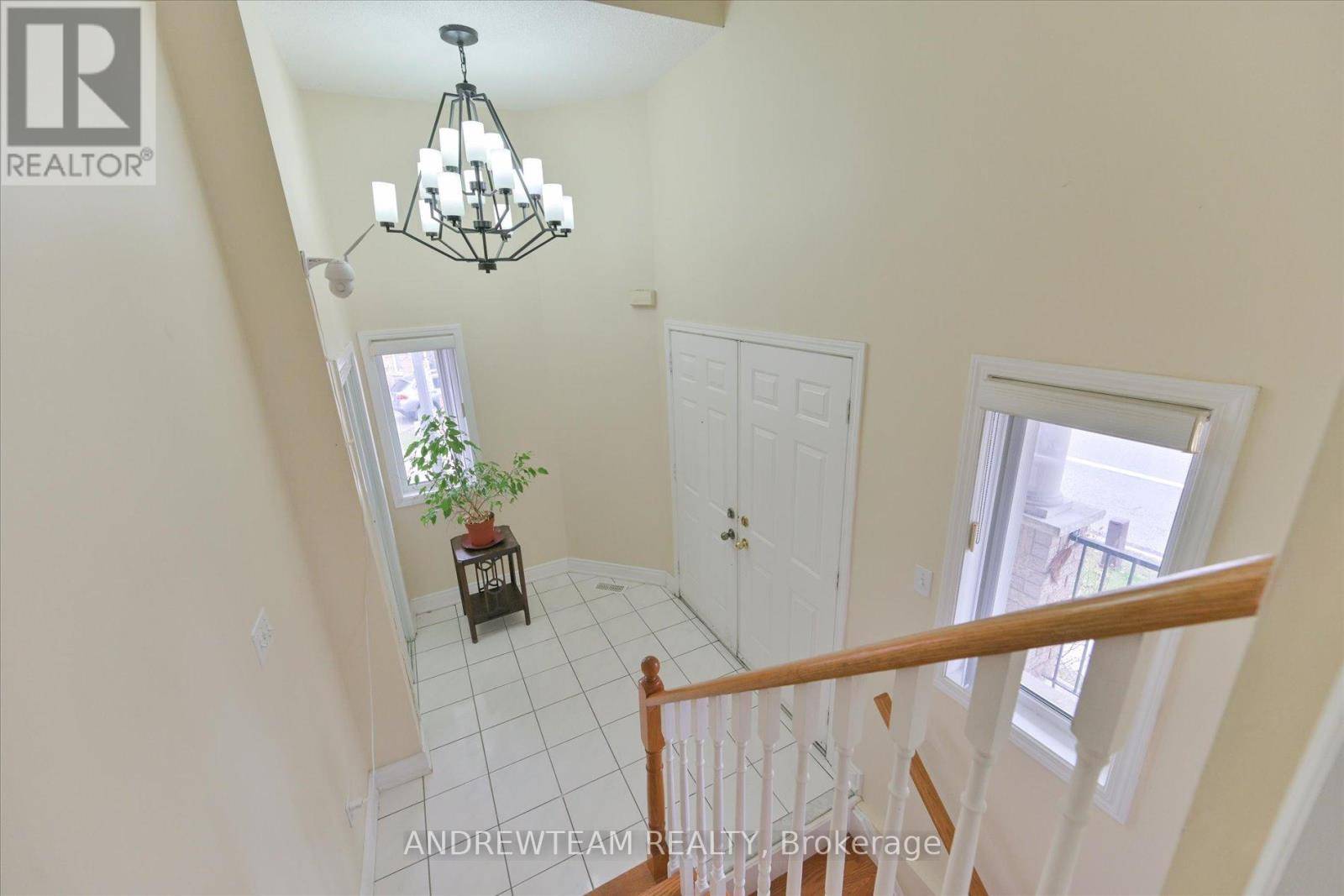 Toronto (dorset Park), ON M1P5C3,1075 Ellesmere RD #1