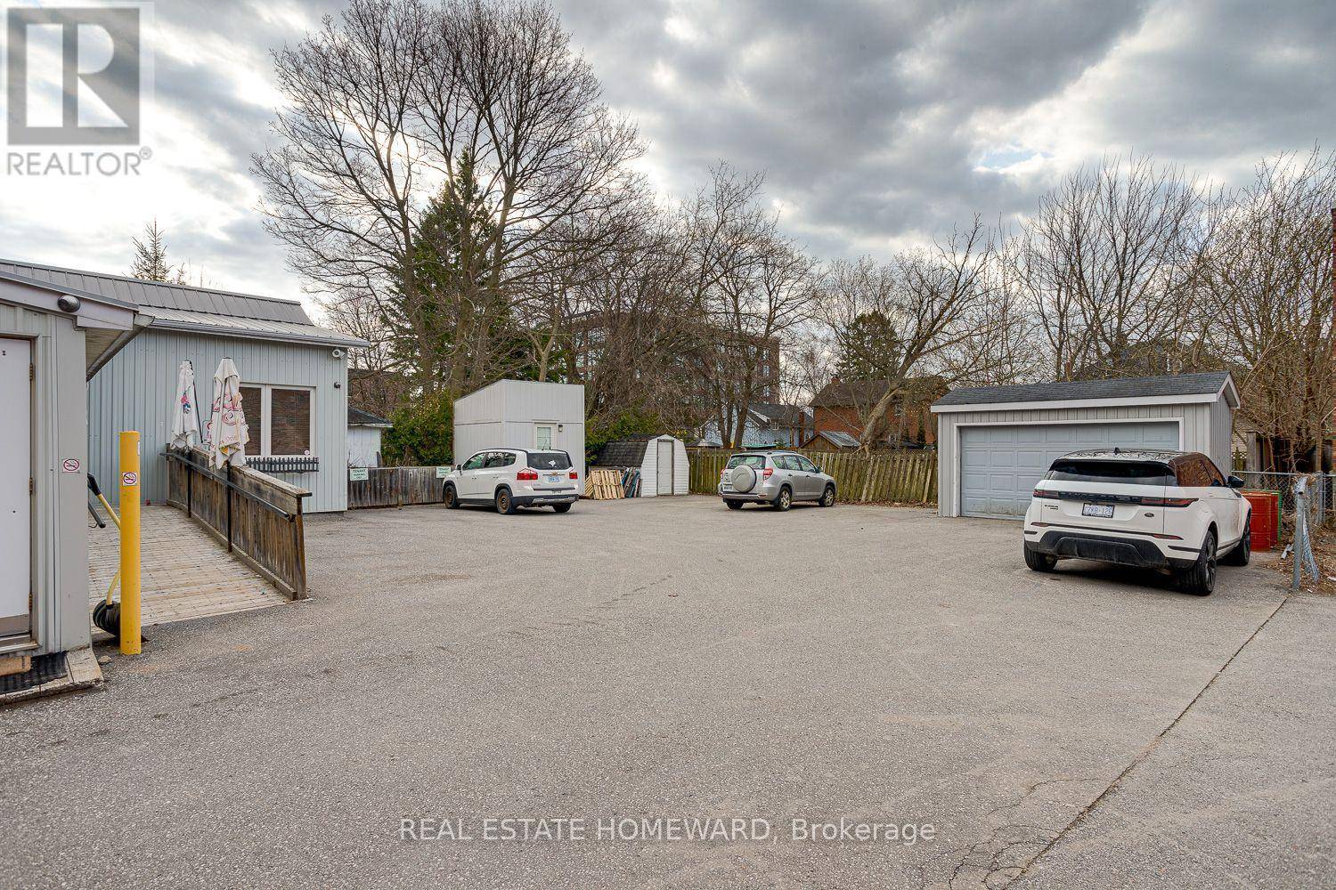 Clarington (newcastle), ON L1B1H3,27 KING STREET