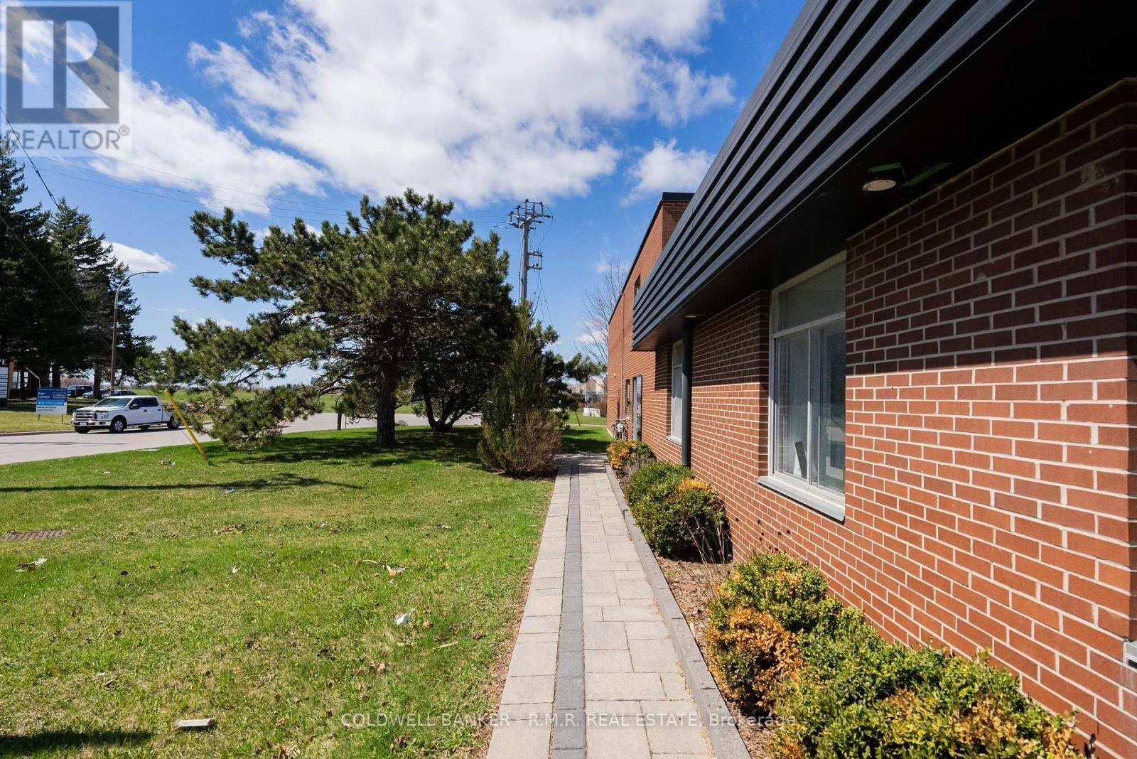 Whitby (whitby Industrial), ON L1N5Z8,108 INDUSTRIAL DRIVE