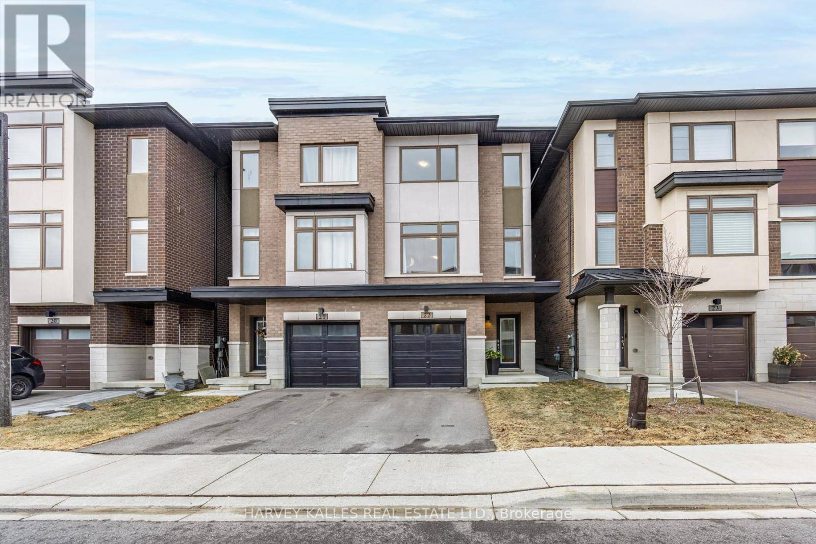Pickering (rouge Park), ON L1V0G6,250 Finch AVE #22