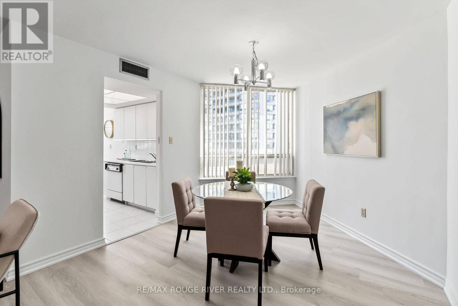 Toronto (milliken), ON M1V4X9,300 Alton Towers CIR ##210