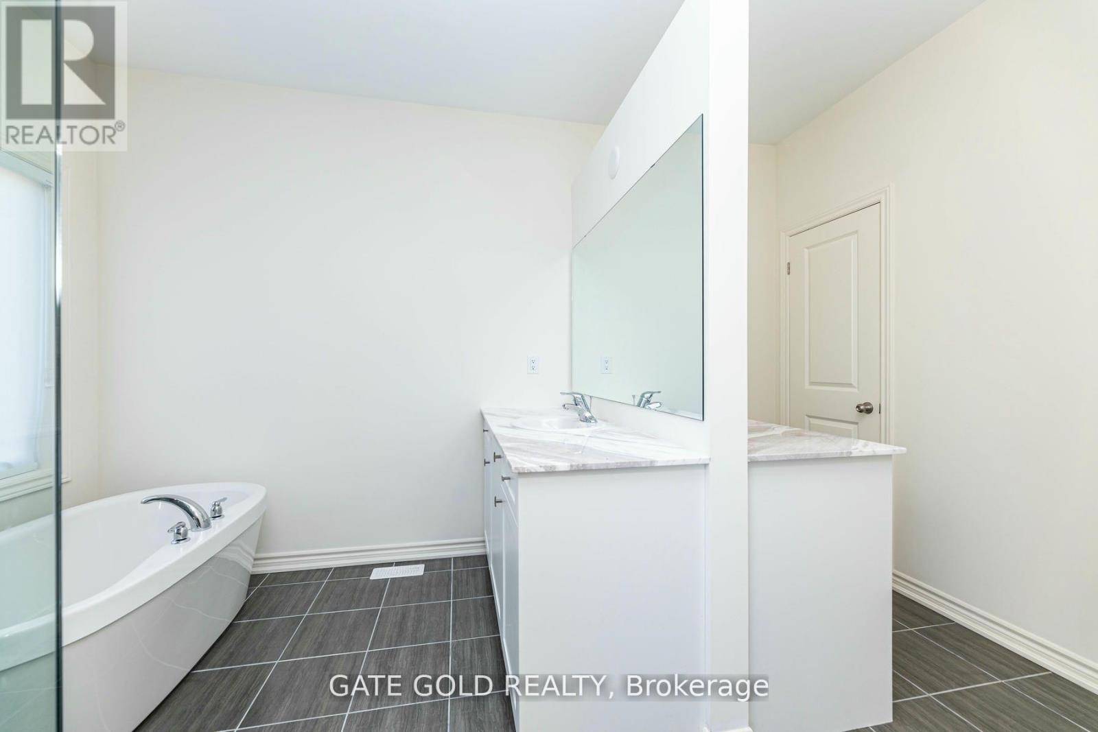 Oshawa (kedron), ON L1L0V1,861 REXTON DRIVE