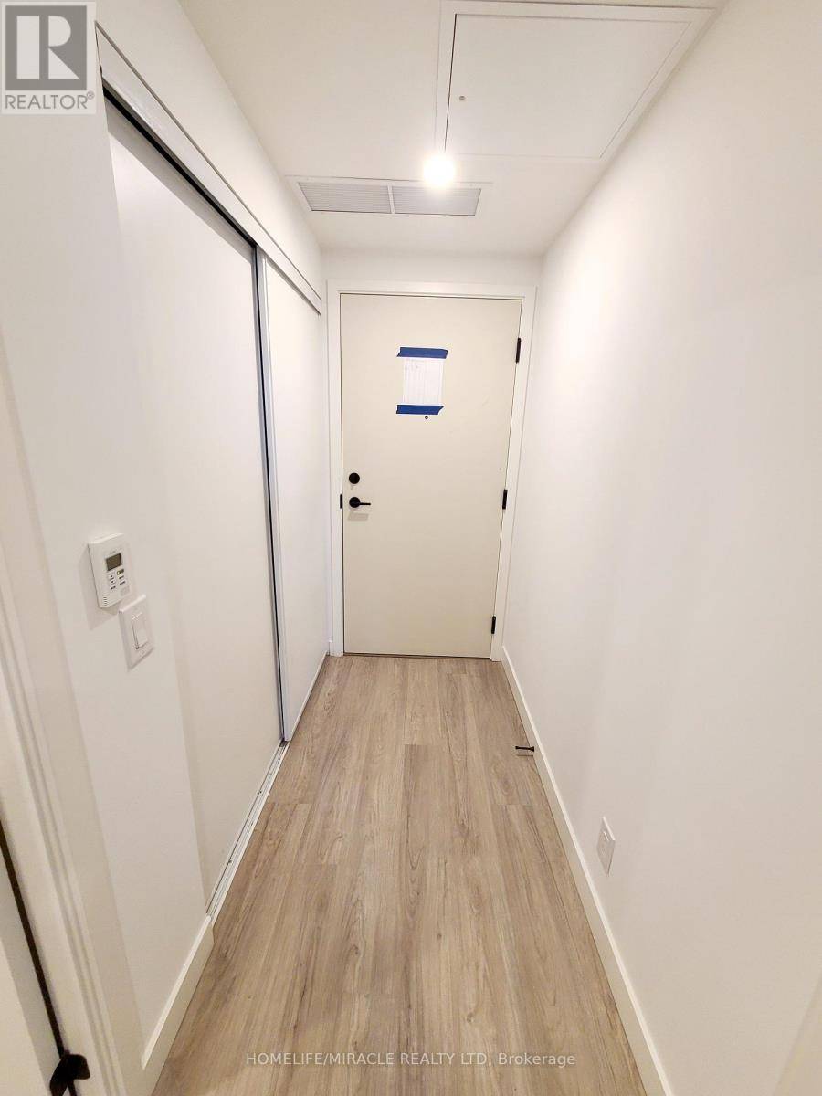Toronto (the Beaches), ON M4L0B7,1050 Eastern AVE #325