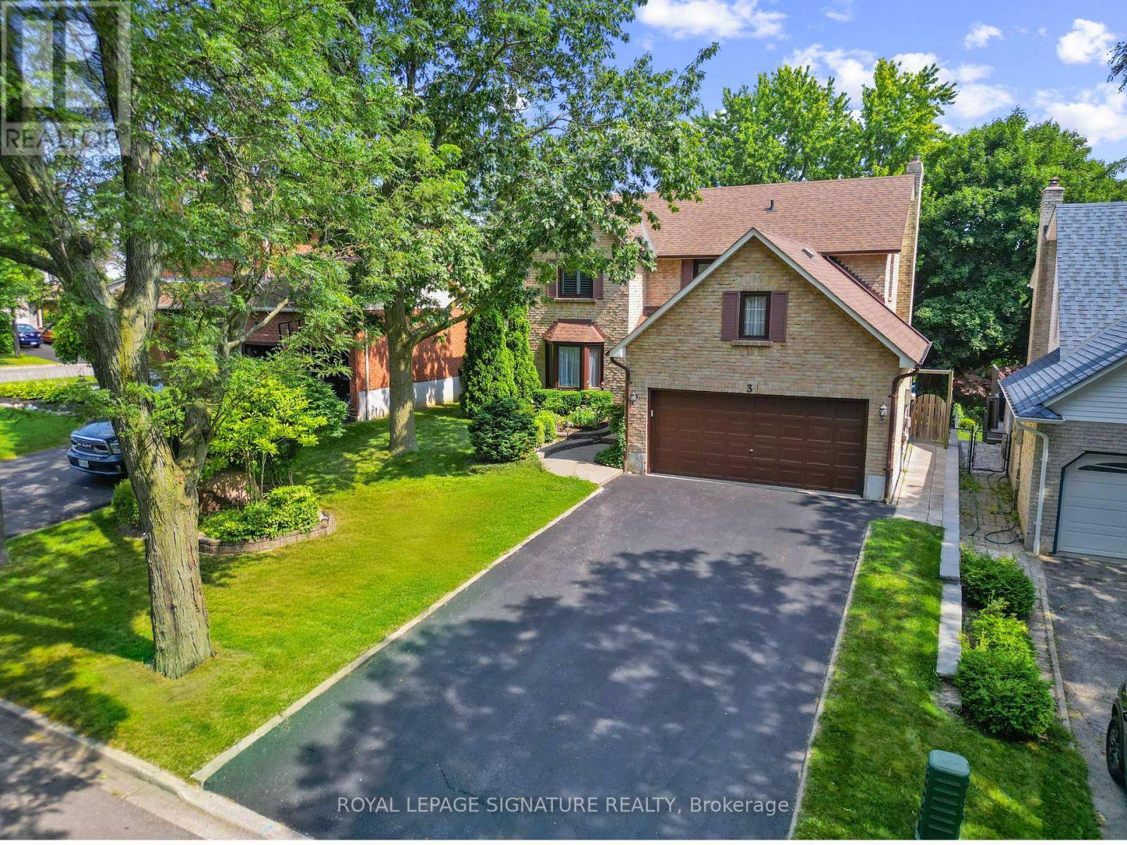 Whitby (blue Grass Meadows), ON L1N6P7,3 NEARCTIC COURT