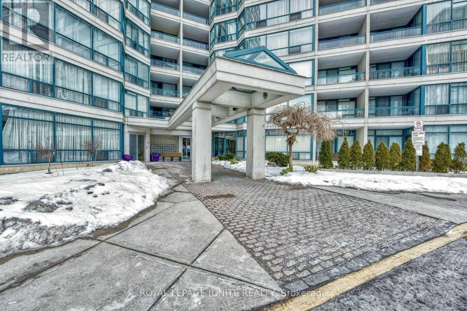 Toronto (agincourt South-malvern West), ON M1S5B2,4725 Sheppard AVE East #206