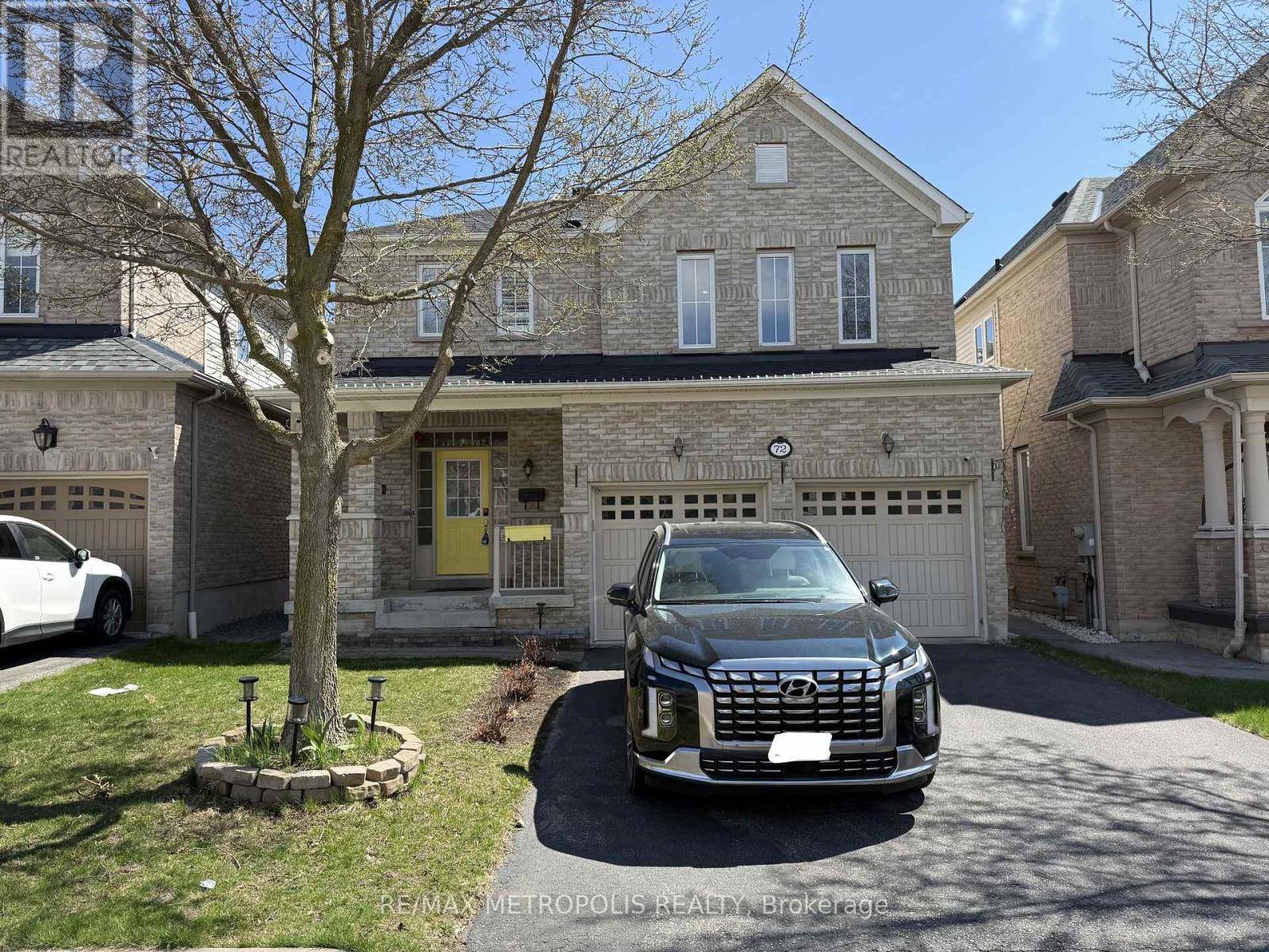 Ajax (central East), ON L1Z1P9,72 Loughlin Hill CRES #MAIN