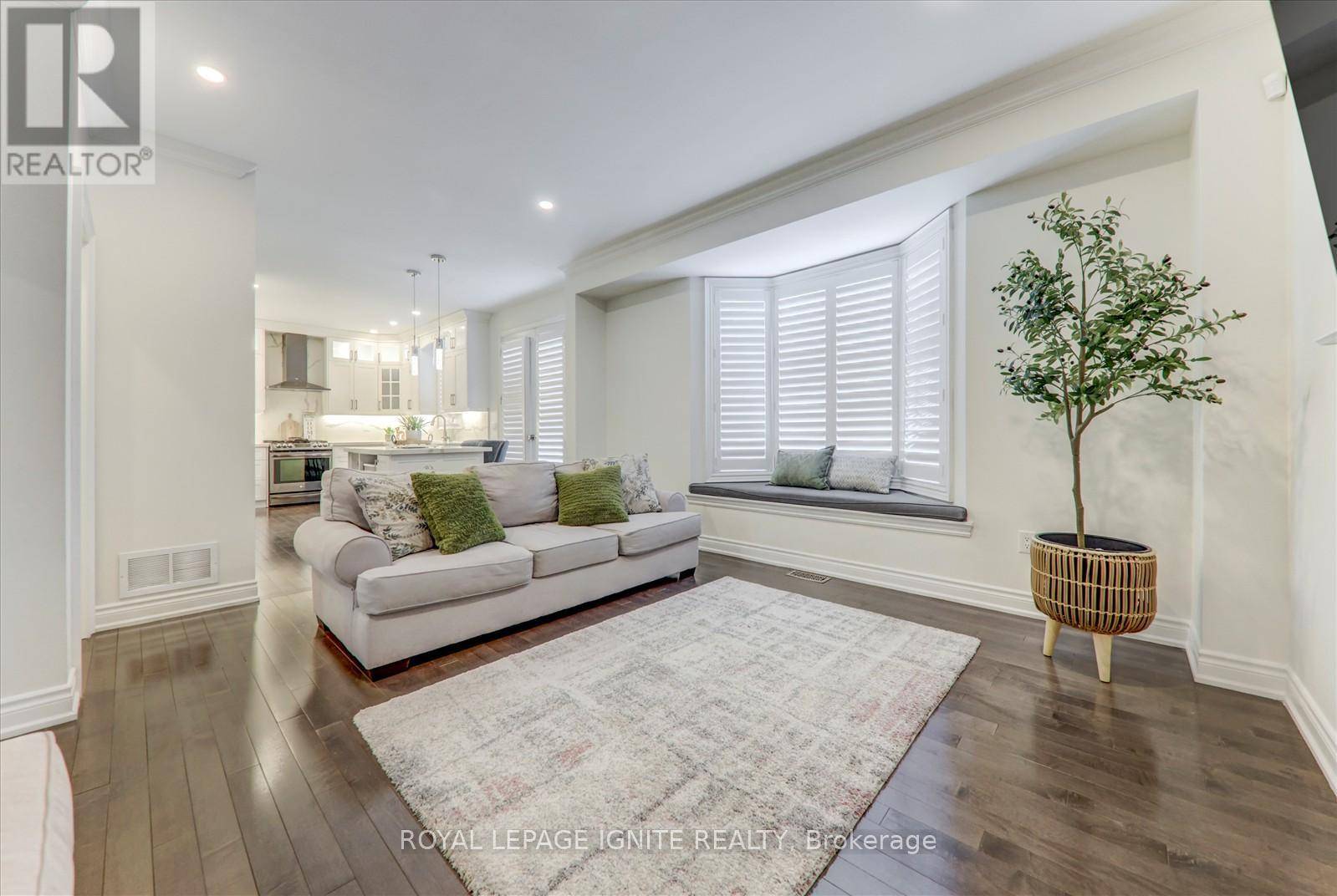 Oshawa (windfields), ON L1L0C2,2362 PILGRIM SQUARE