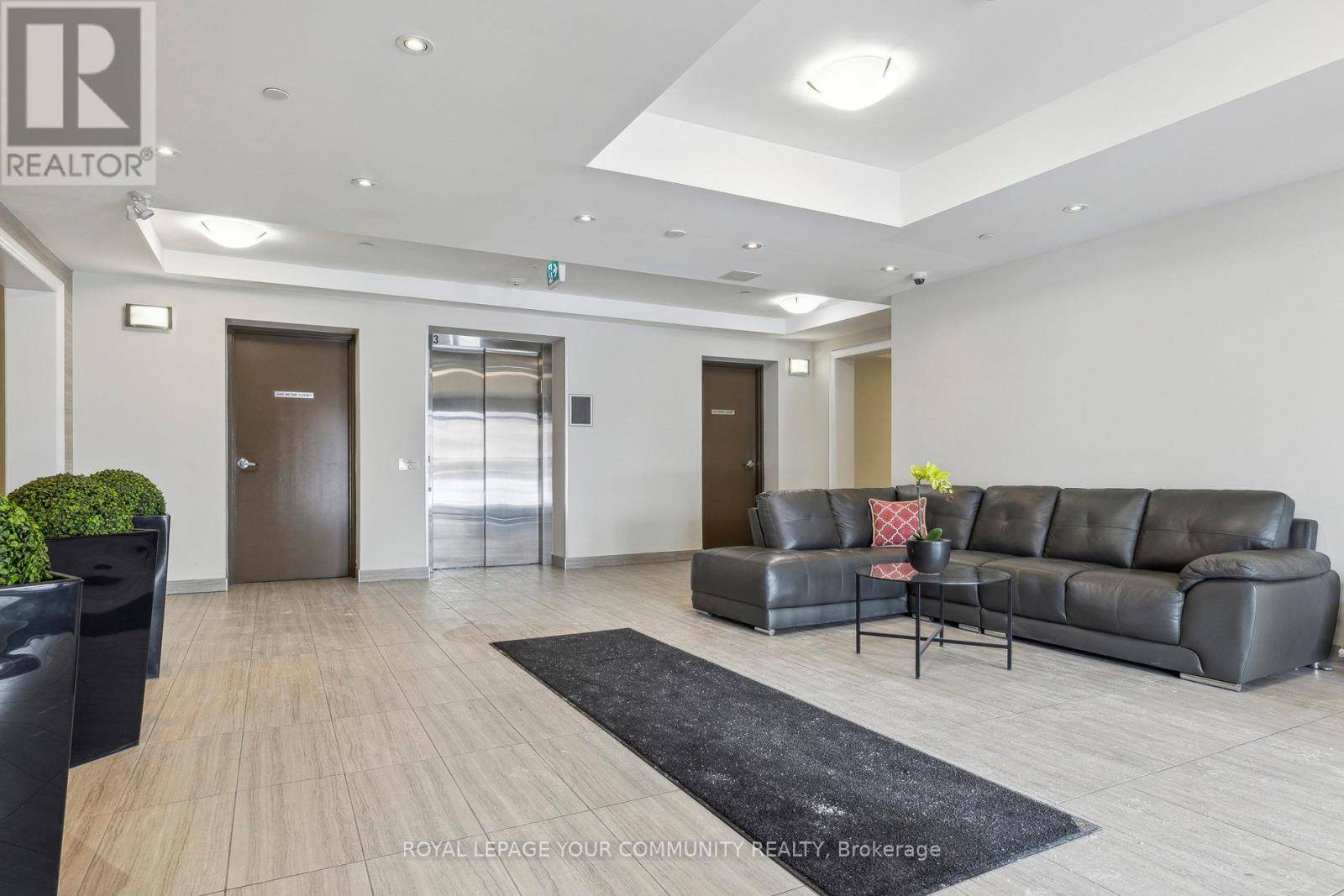 Clarington (bowmanville), ON L1C0V4,80 Aspen Springs DR #102