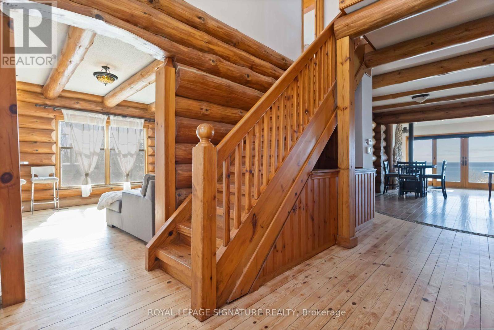 Clarington (newcastle), ON L1B0G9,3741 LAKESHORE ROAD E