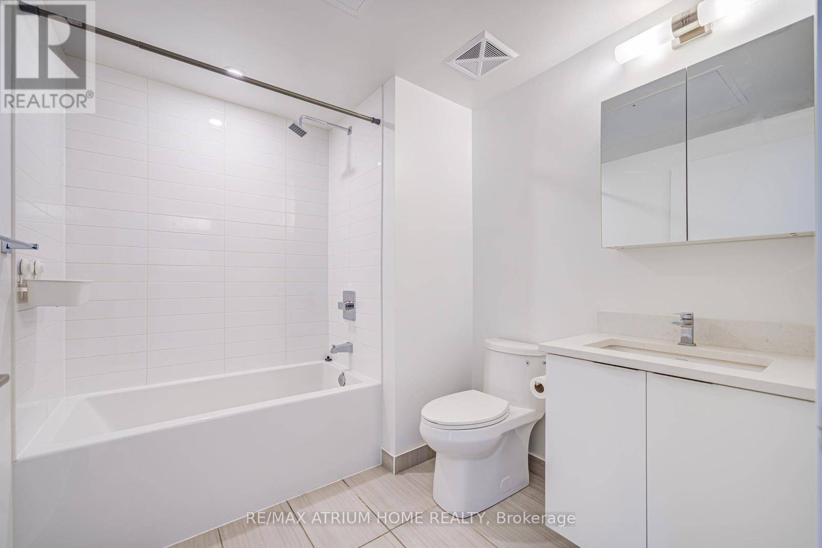 Toronto (agincourt South-malvern West), ON M1T3G2,2031 Kennedy RD #1915
