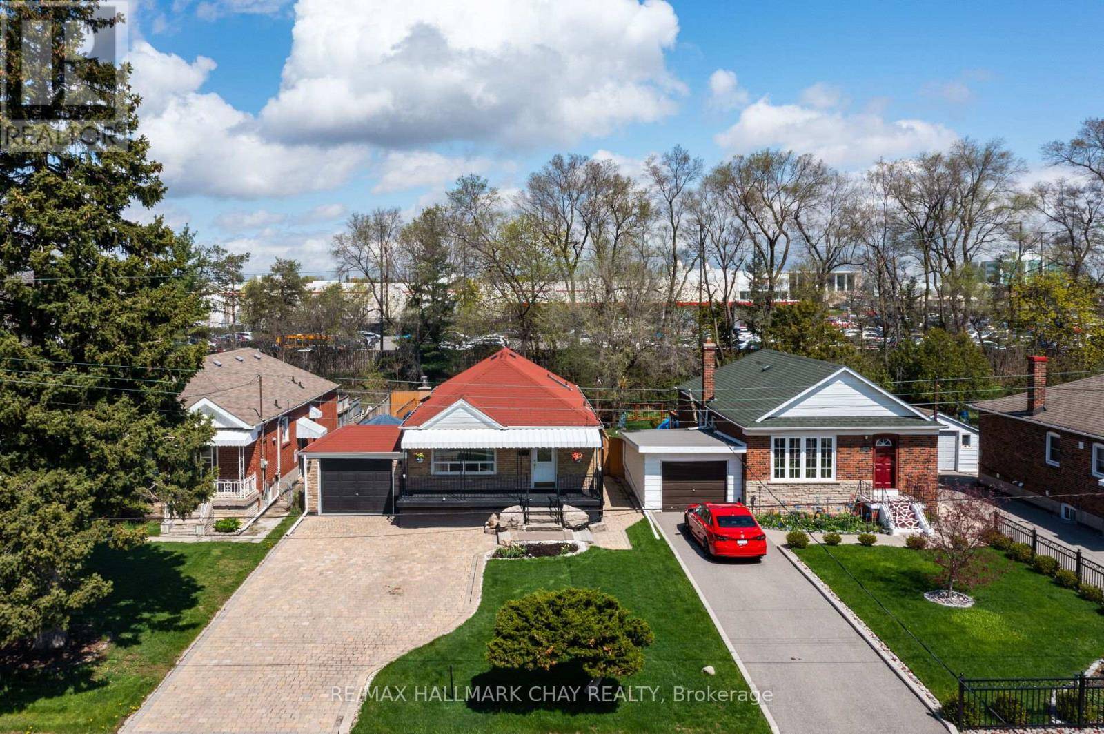Toronto (wexford-maryvale), ON M1R3Y2,239 ELLINGTON DRIVE
