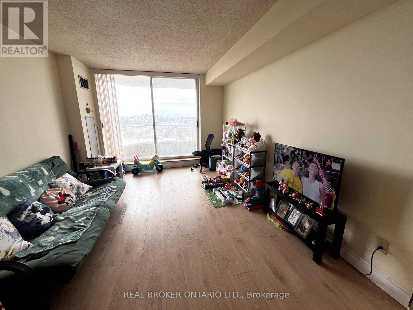 Toronto (malvern), ON M1B5J4,400 McLevin AVE #1412