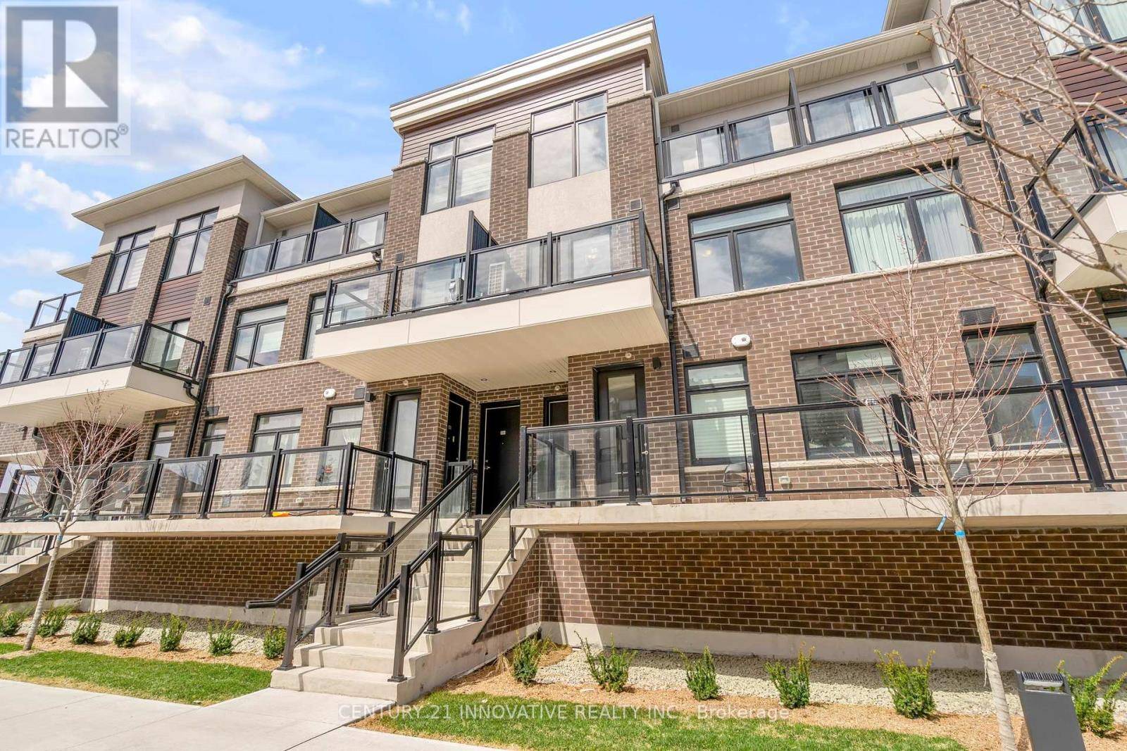 Pickering (woodlands), ON L1V0H1,755 Omega DR #225