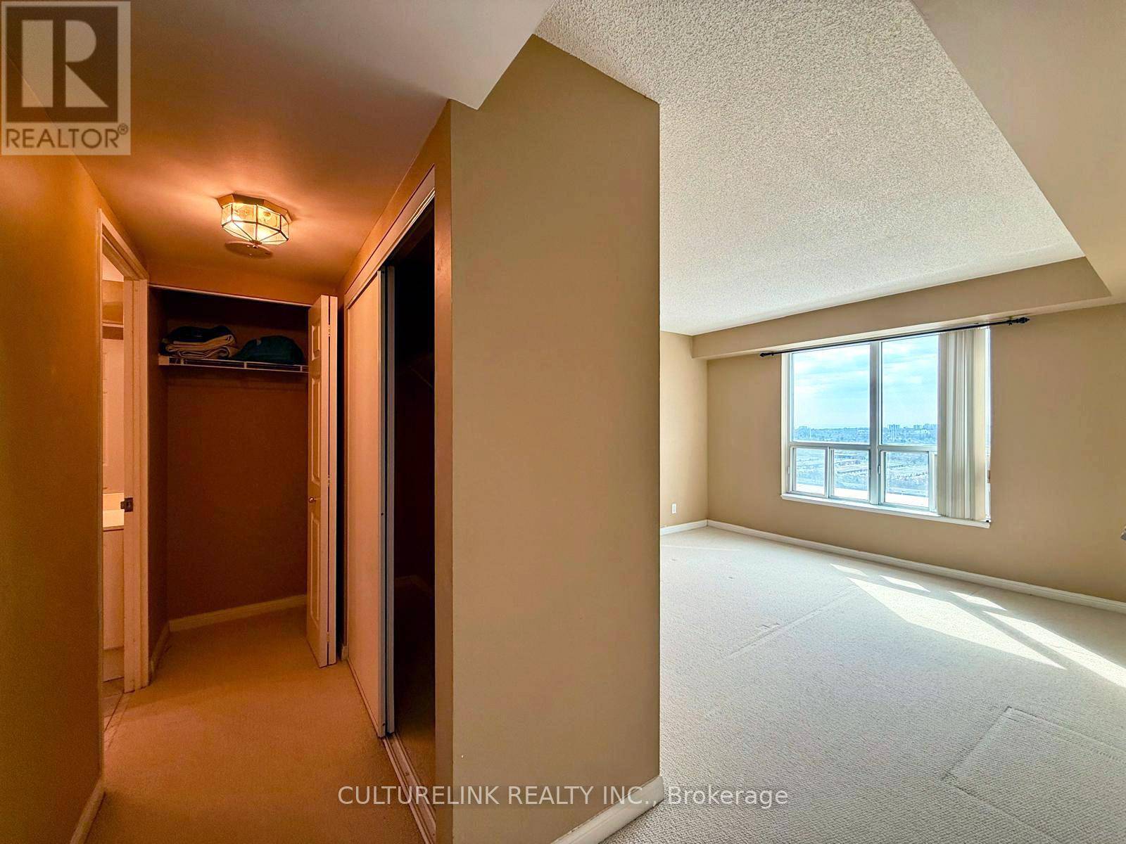 Toronto (woburn), ON M1H3J2,1 Lee Centre DR #PH105