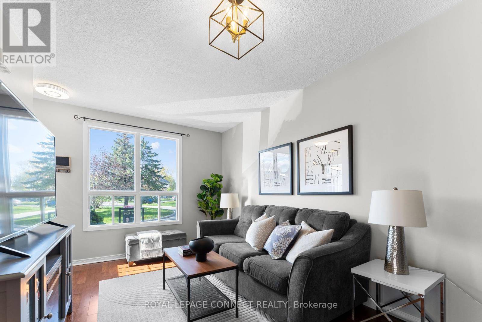 Oshawa (samac), ON L1K1M9,421 POMPANO COURT