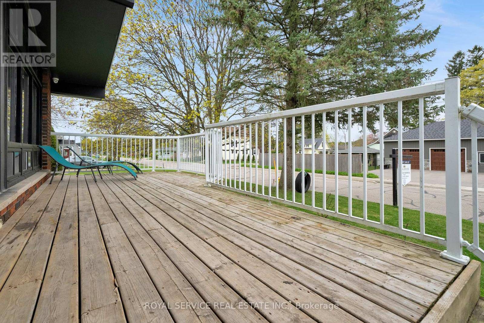 Clarington (orono), ON L0B1M0,59 CHURCH STREET S