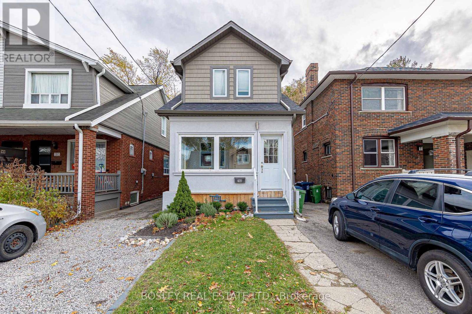 Toronto (danforth Village-east York), ON M4C2E3,703 Sammon AVE #Lower