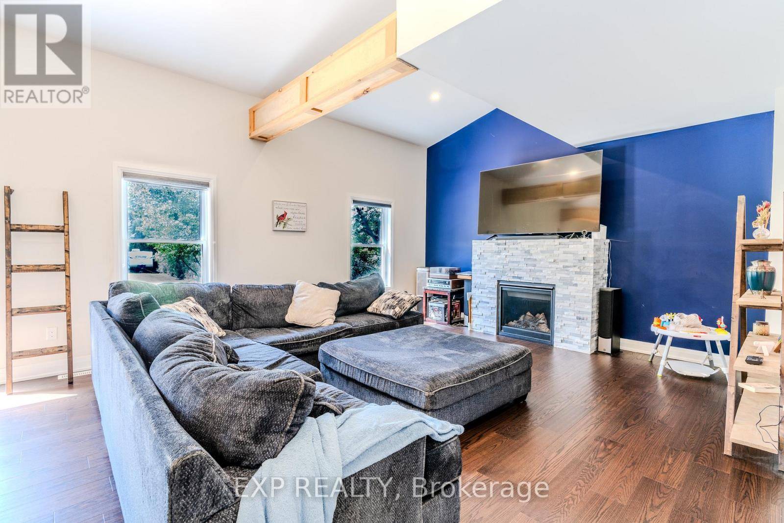 Clarington (courtice), ON L1E2L7,3388 COURTICE ROAD