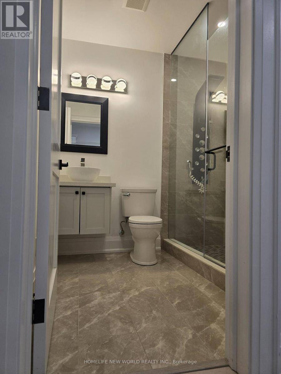 Toronto (oakridge), ON M1L3X1,195 Danforth RD #Basement