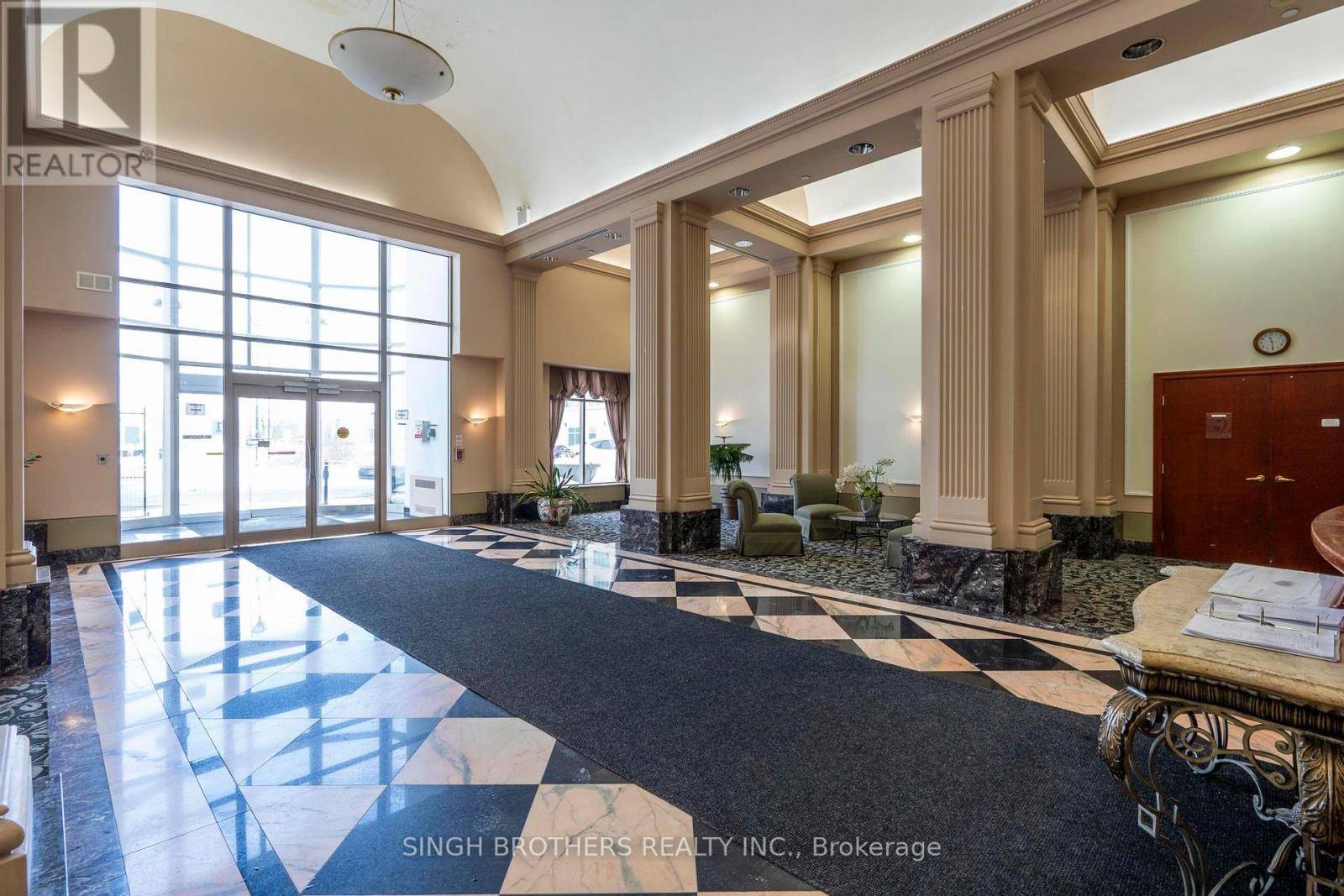 Toronto (woburn), ON M1H3J2,1 Lee Centre DR #1505