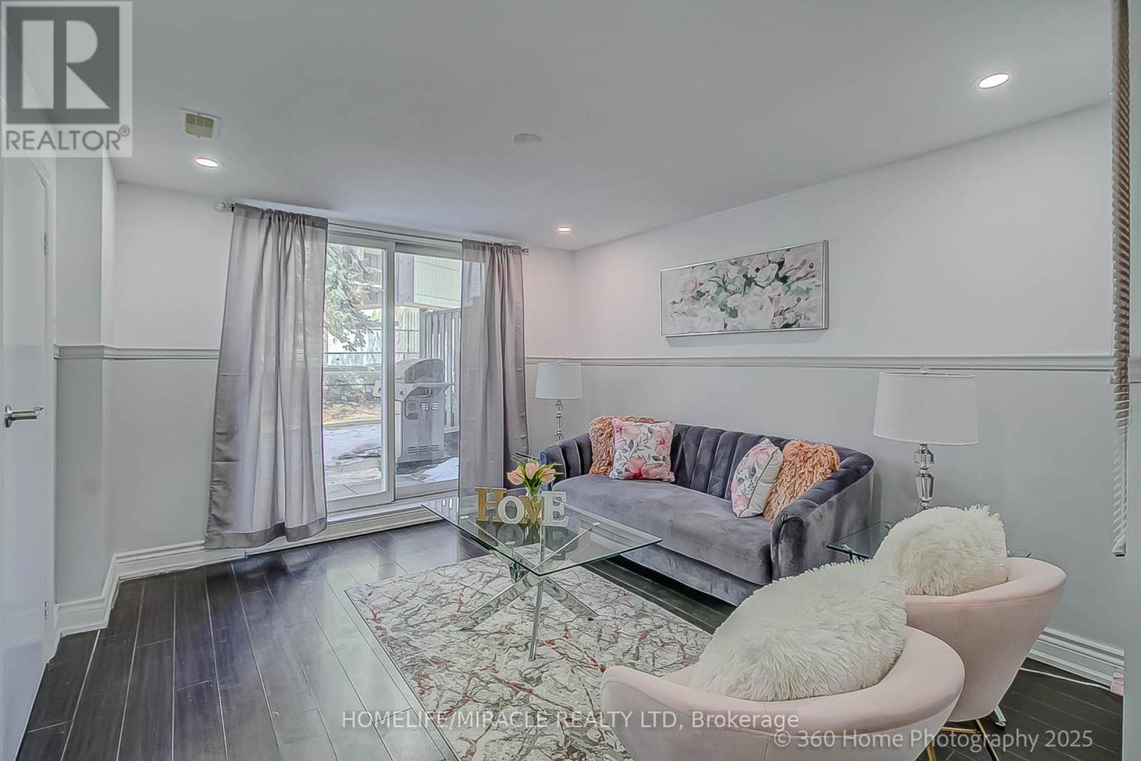 Toronto (malvern), ON M1B1K5,75 Blackwell AVE #8