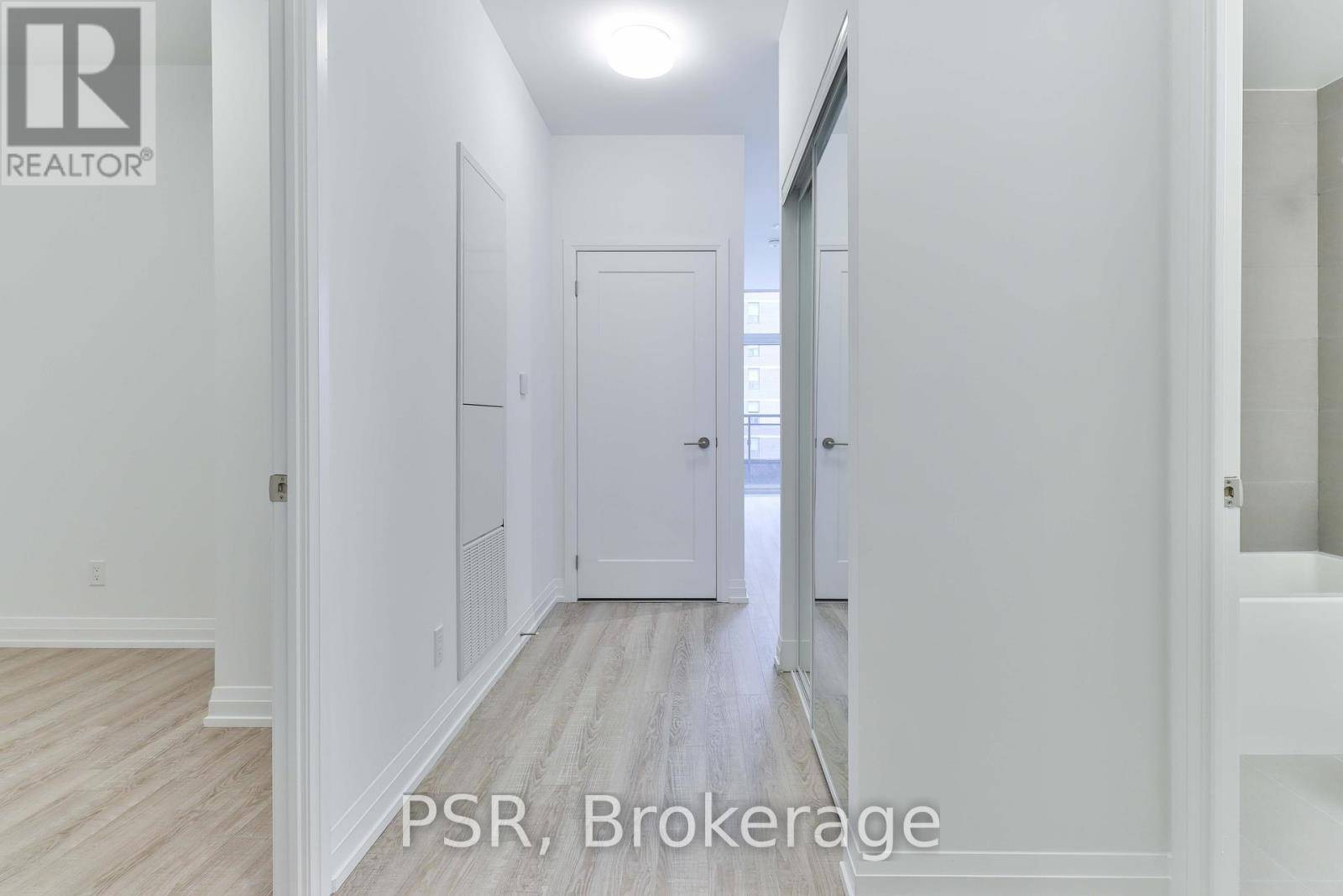Toronto (east End-danforth), ON M4C0B3,286 Main ST #1109