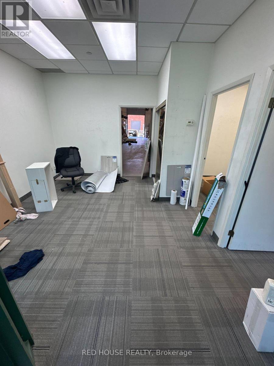 Toronto (milliken), ON M1V5J1,200 Tiffield RD #106