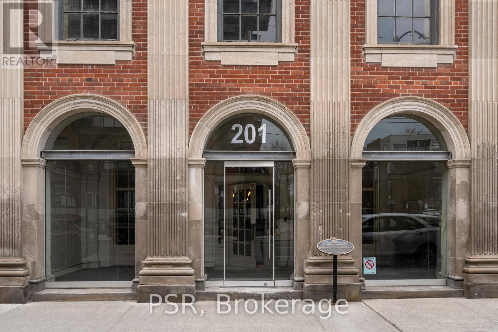 Toronto (south Riverdale), ON M4M2S3,201 Carlaw AVE #701