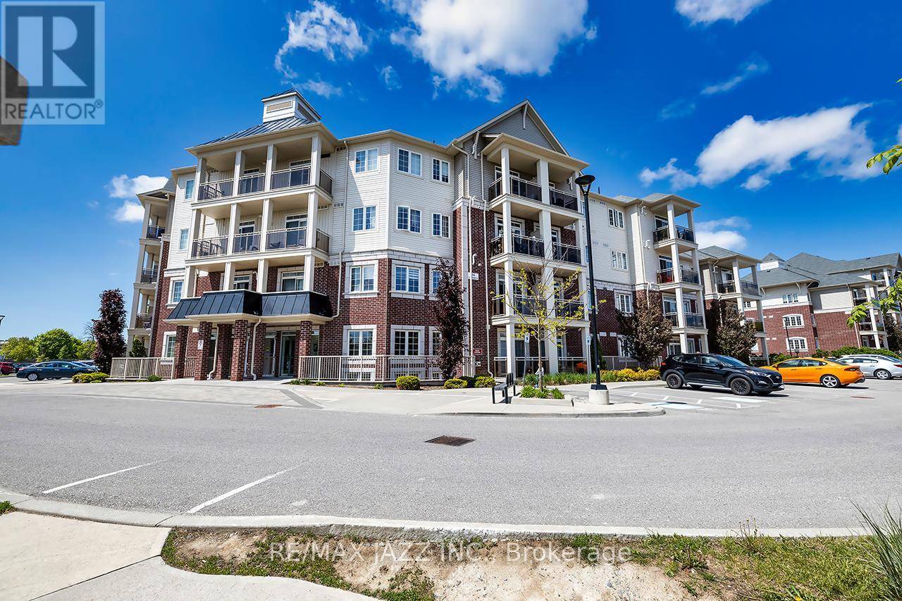 Clarington (bowmanville), ON L1C0V4,80 Aspen Springs DR #203