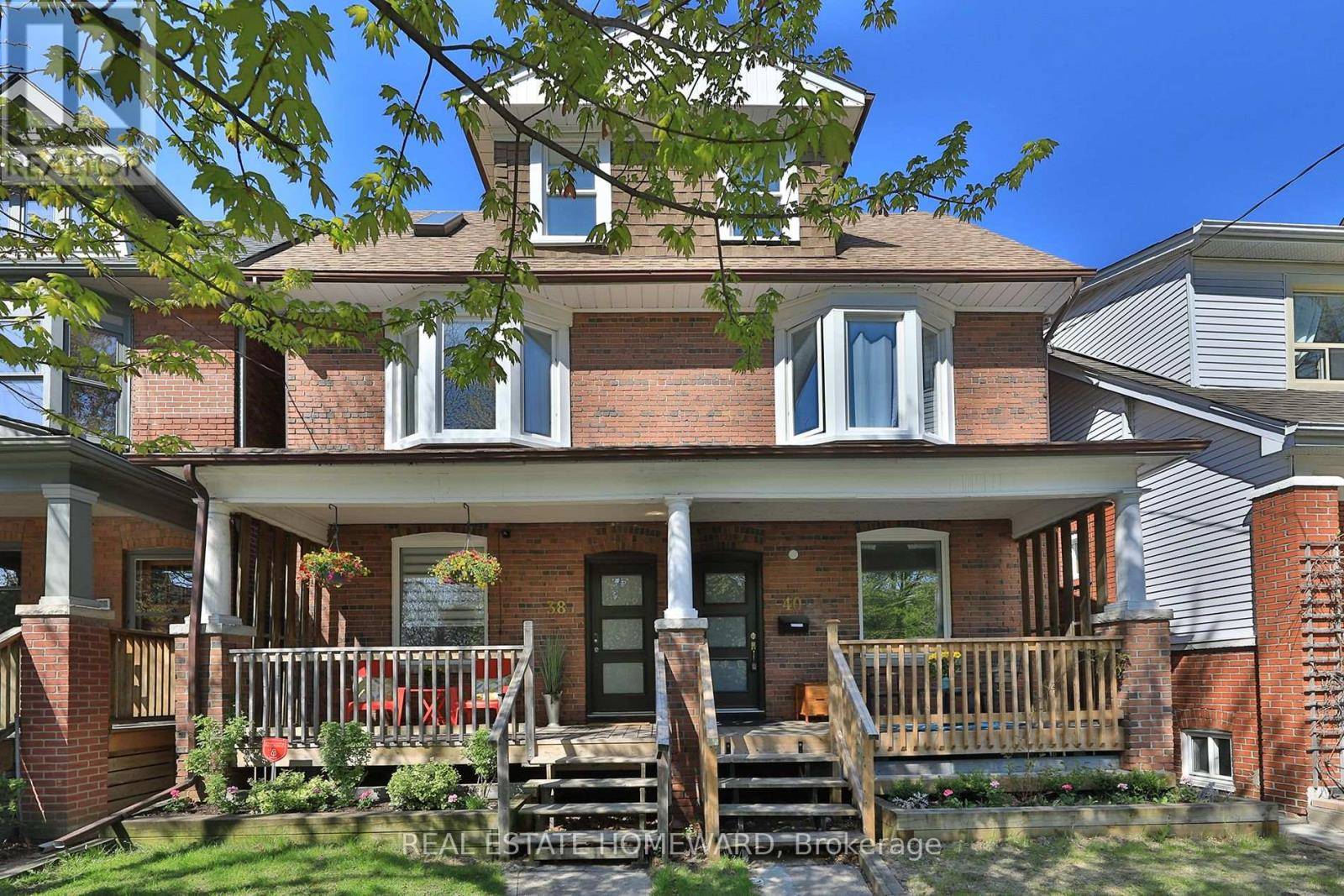 Toronto (east End-danforth), ON M4C4J4,38 & 40 CEDARVALE AVENUE
