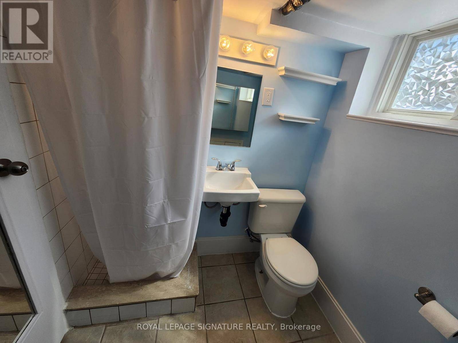 Toronto (birchcliffe-cliffside), ON M1N3T7,33 Sharpe ST #Lower