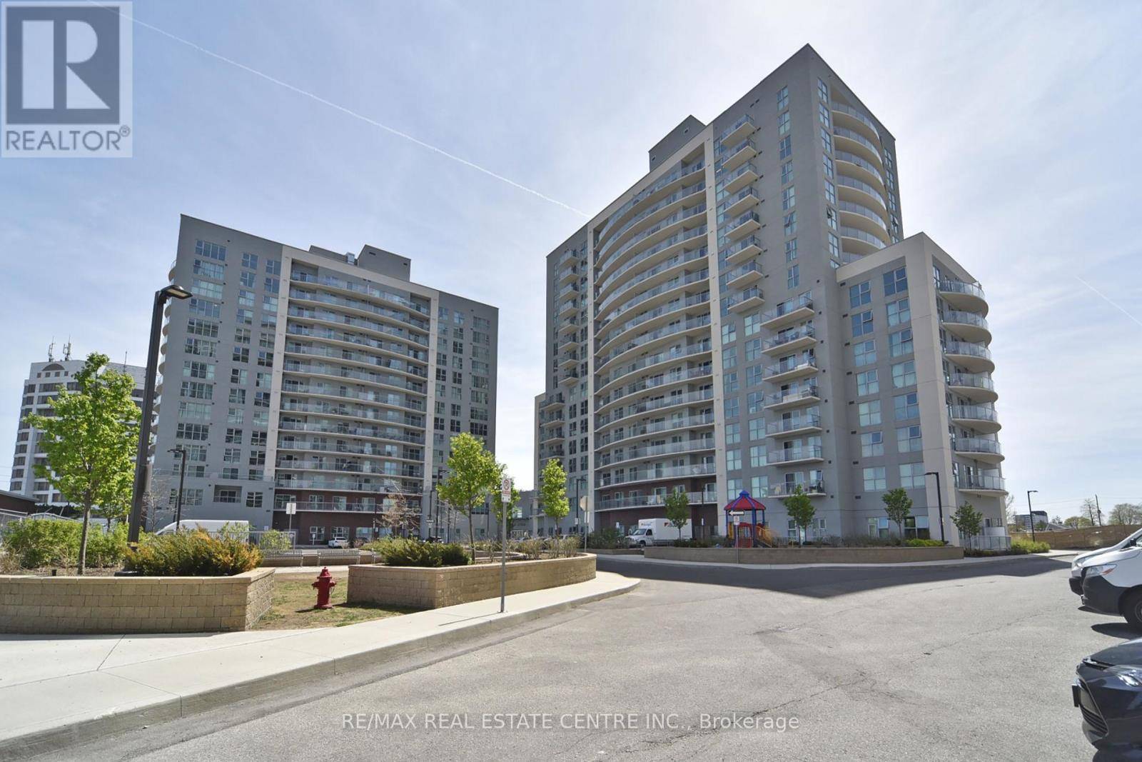 Toronto (wexford-maryvale), ON M1R0B7,2152 Lawrence AVE East #808