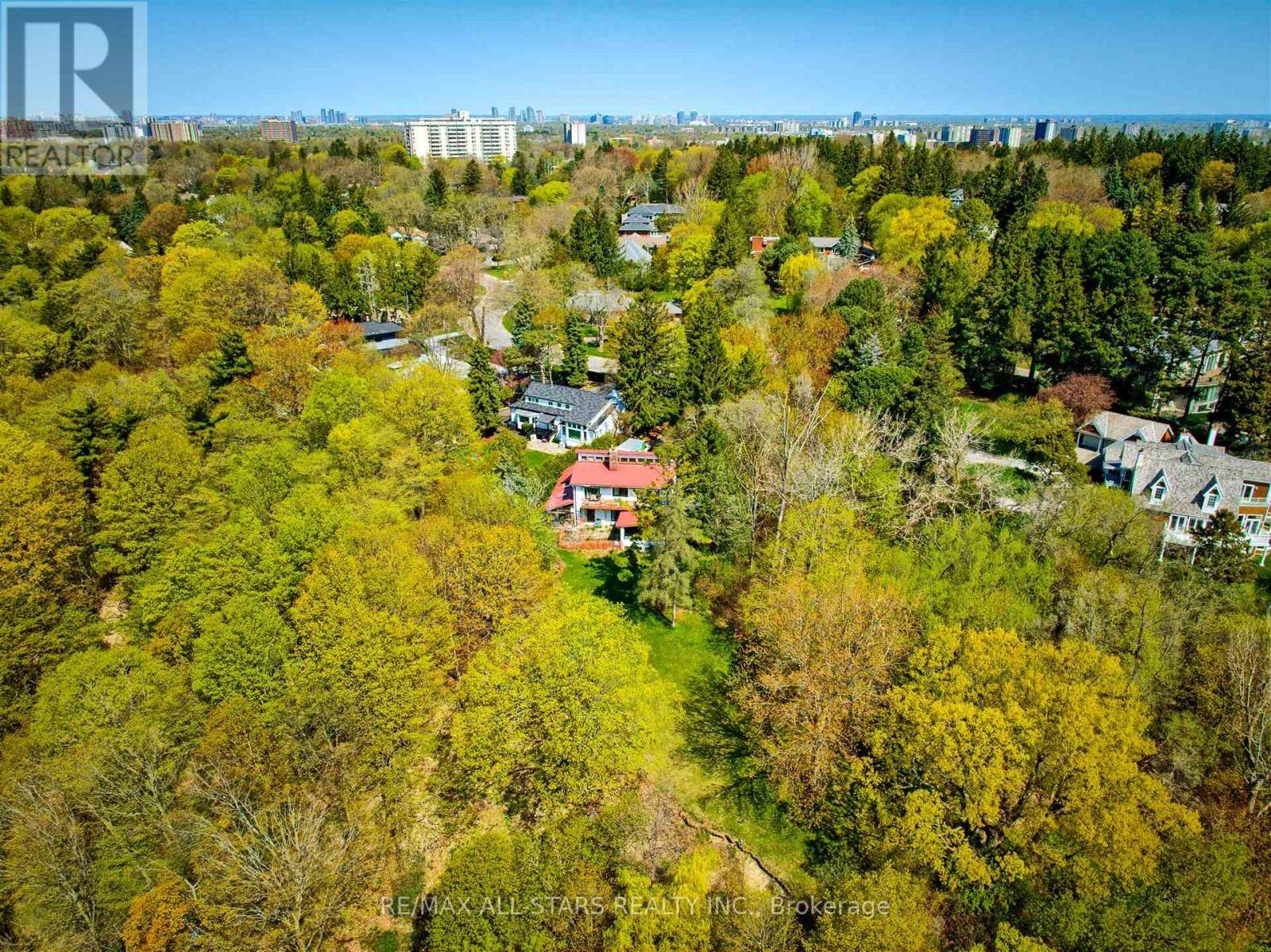 Toronto (scarborough Village), ON M1M1H2,33 BELLEHAVEN CRESCENT