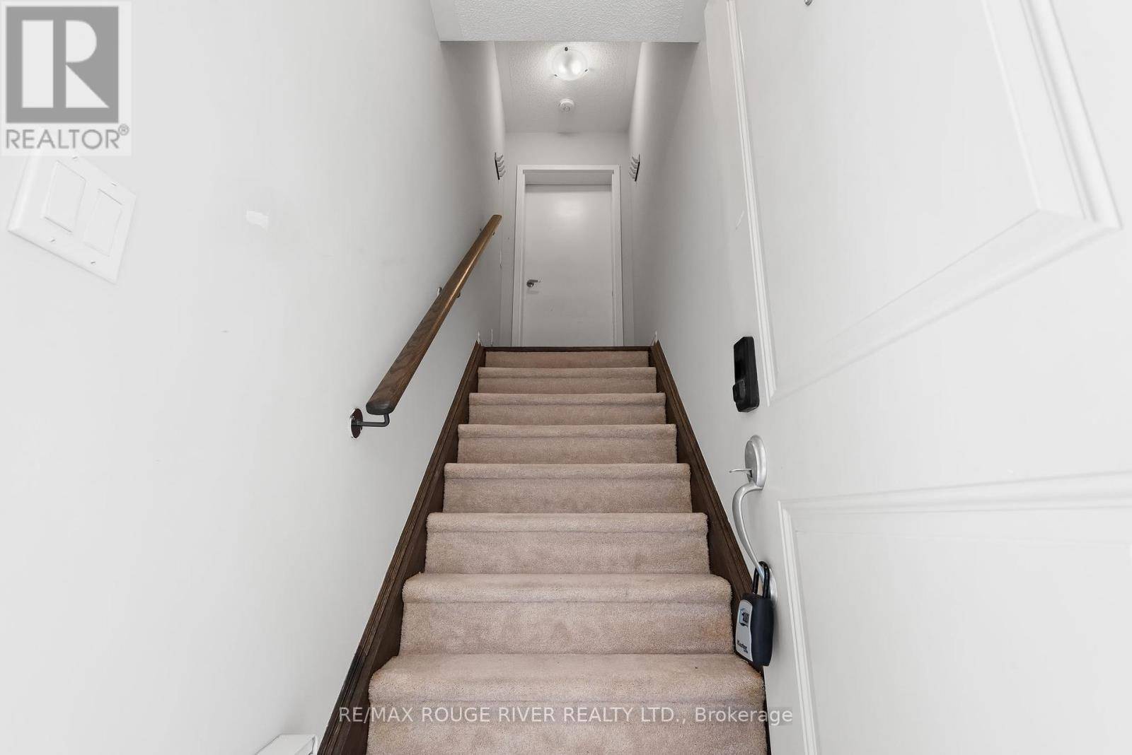 Oshawa (windfields), ON L1L0M6,2500 Hill Rise CT #64