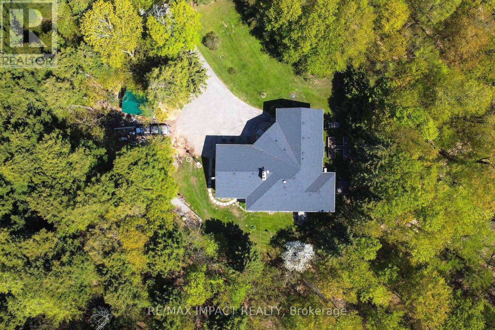 Oshawa, ON L1H0N5,215 RAGLAN ROAD W