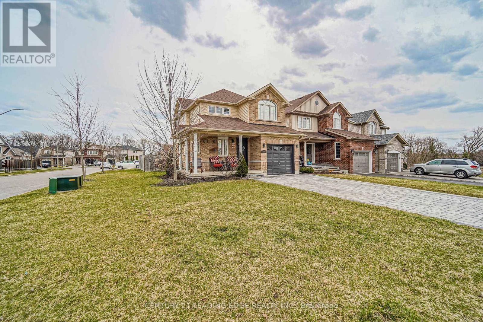 Oshawa (samac), ON L1K0K9,545 LUPLE AVENUE