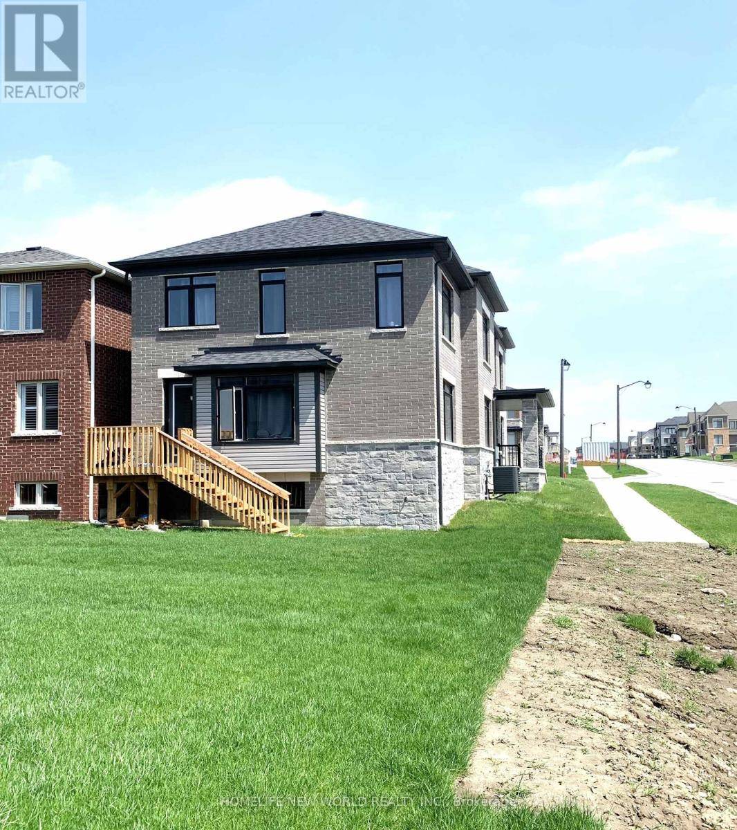 Oshawa (kedron), ON L1L0S5,2048 CHRIS MASON STREET