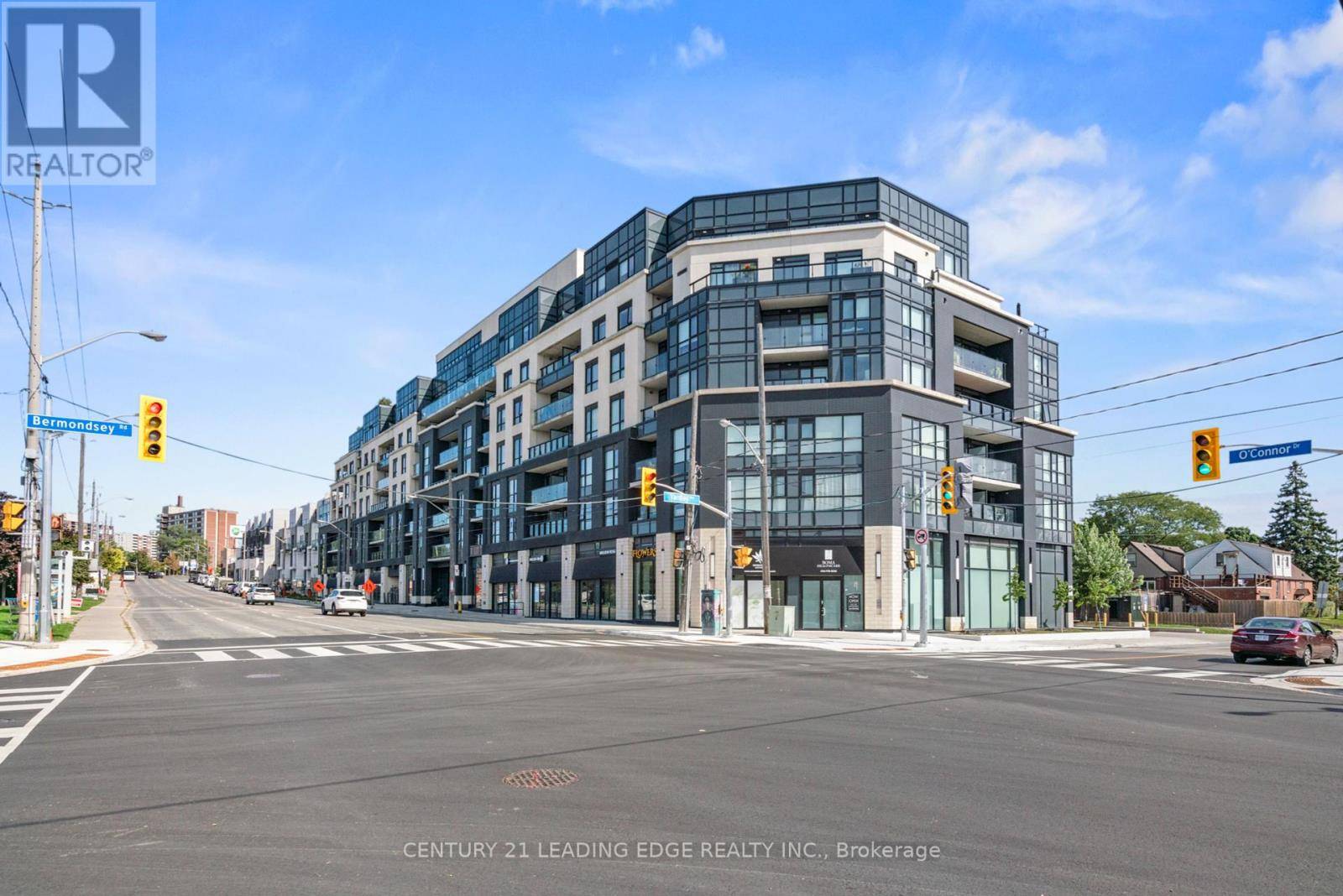 Toronto (east York), ON M4B2V5,1401 O'Connor DR #207
