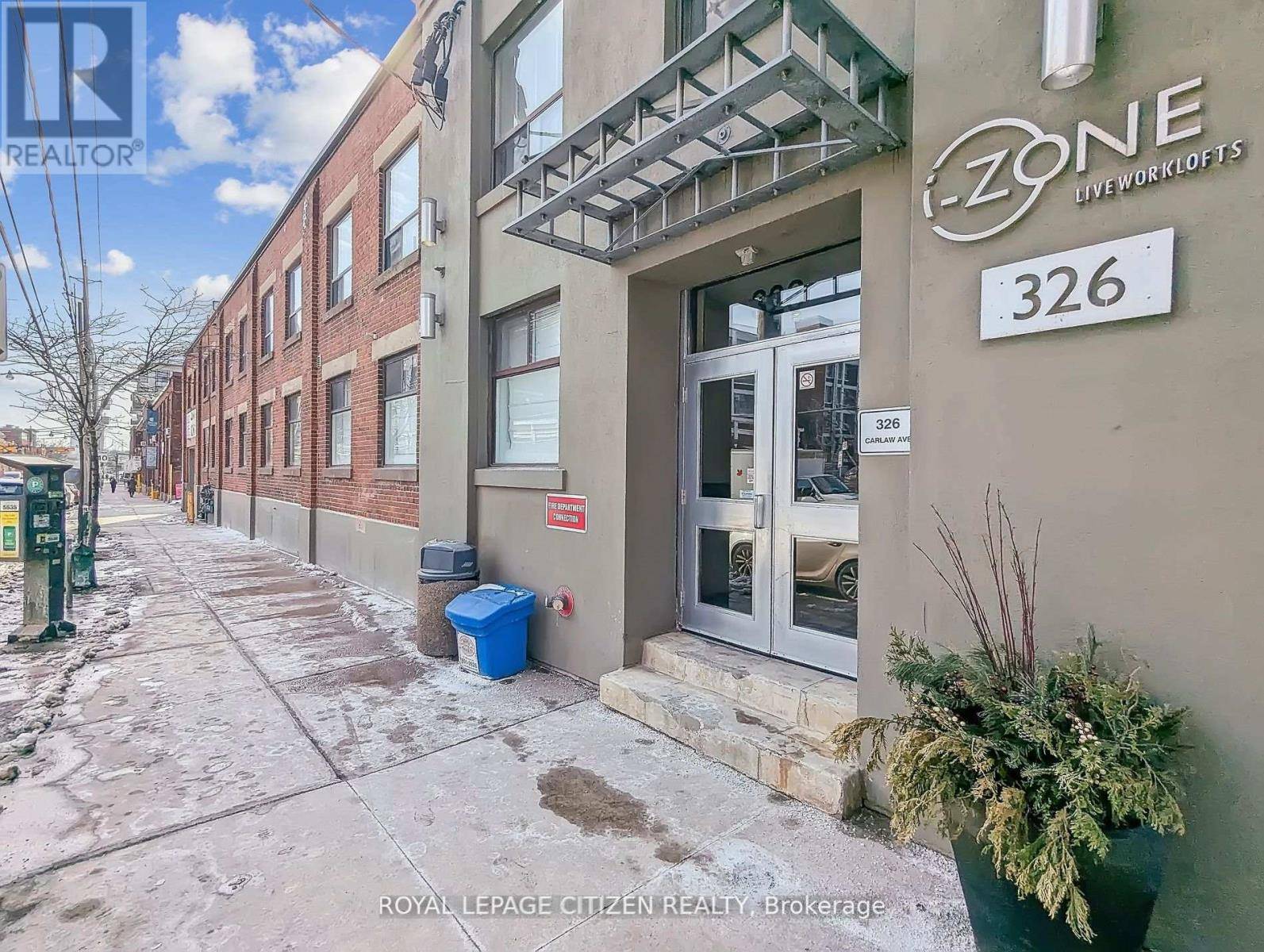 Toronto (south Riverdale), ON M4M3N8,326 Carlaw AVE #201