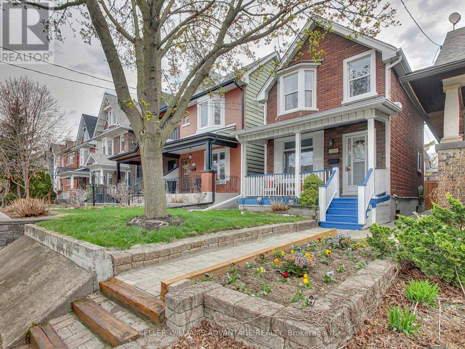Toronto (playter Estates-danforth), ON M4K2Z8,119 CHESTER AVENUE