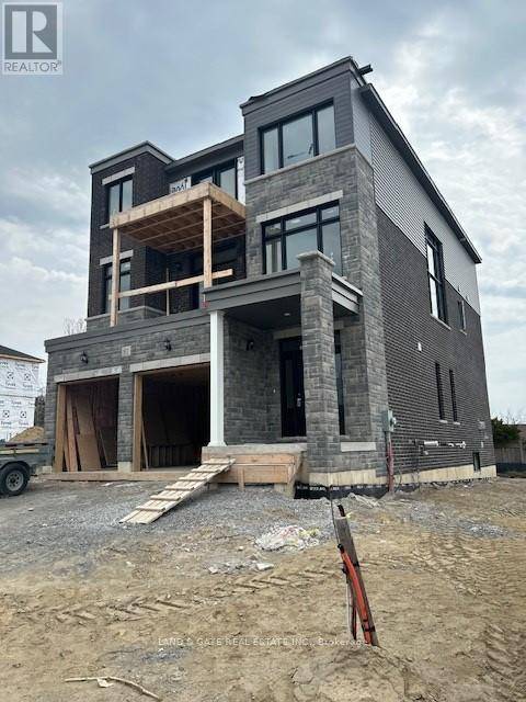 Oshawa (donevan), ON L1H1H4,965 QUEENSDALE AVENUE