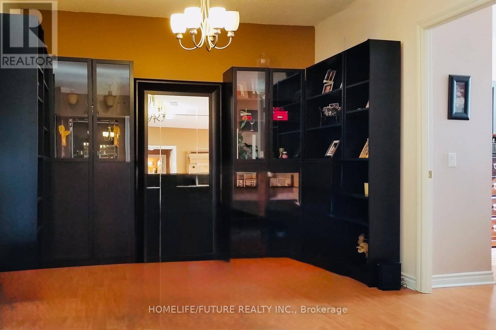 Toronto (bendale), ON M1P5B4,115 Omni DR #PH02